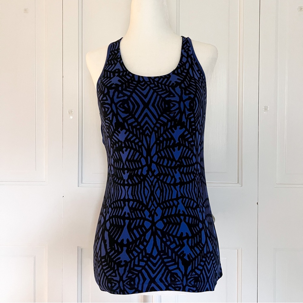 Small Lucy Blue & Black Pattern Built in Bra Workout Tank Top